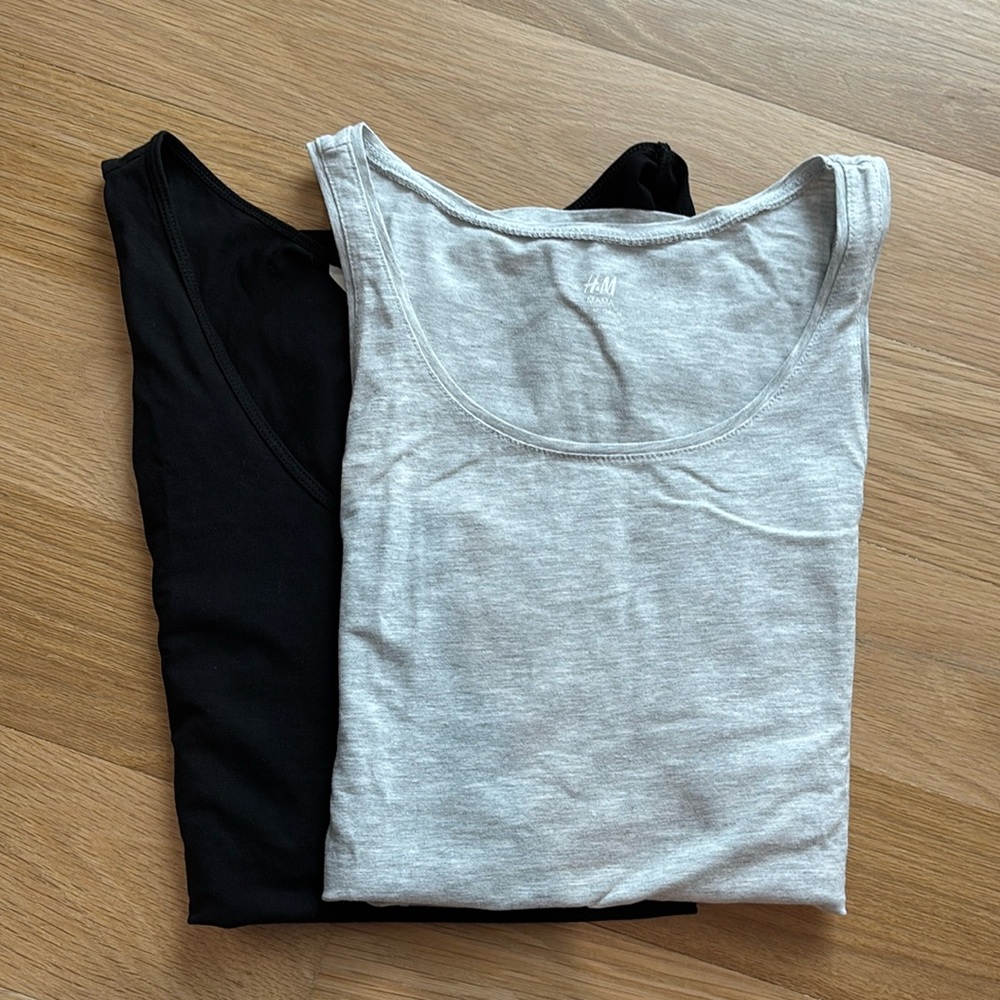 Bundle of 2 H&M mama (maternity) tank tops M